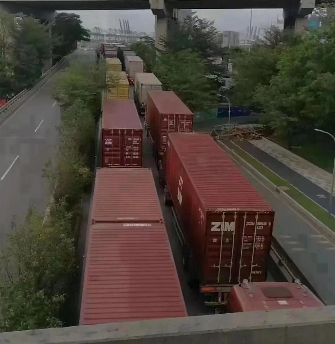 緊急通知！深圳鹽田港宣布：暫停接收出口重柜?。? style=