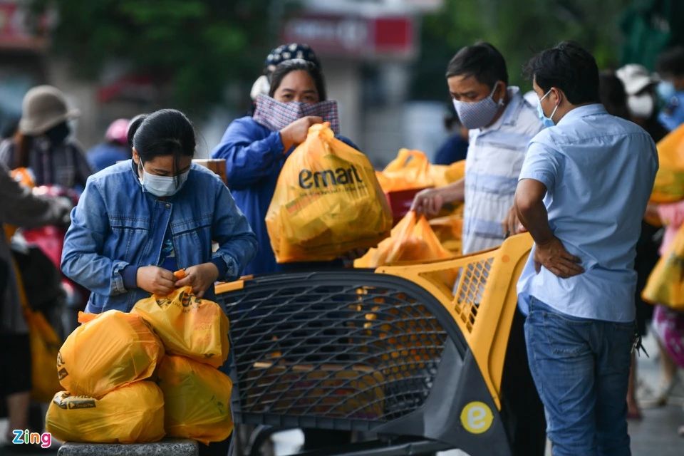 警惕！越南封城隔離，馬來(lái)西亞將封國(guó)，泰國(guó)第3波疫情兇猛，英國(guó)解封計(jì)劃放緩
