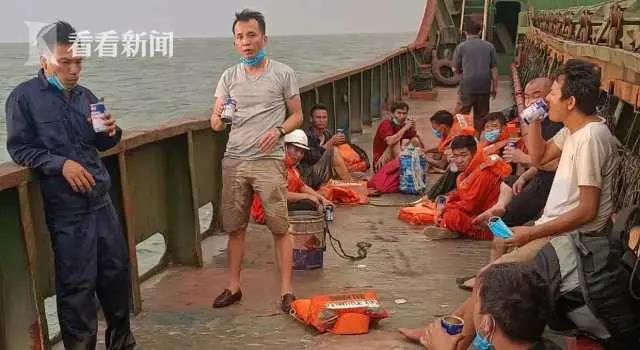 點贊！越南貨輪遇險 中國船舶救助12名船員