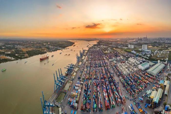 浦東機(jī)場(chǎng)一外航貨機(jī)服務(wù)人員陽(yáng)性！越南延長(zhǎng)實(shí)施14天封鎖！擁堵延誤惡化